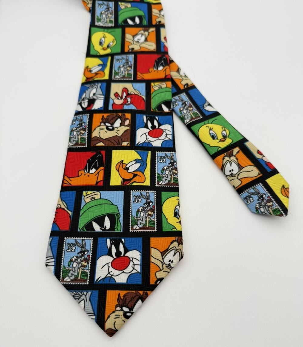 Vintage 1997 Looney Tunes Stamp Collection Necktie Bugs Bunny Taz Marvin 56"